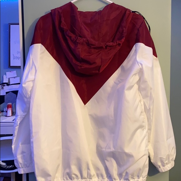 Windbreaker - Picture 3 of 5